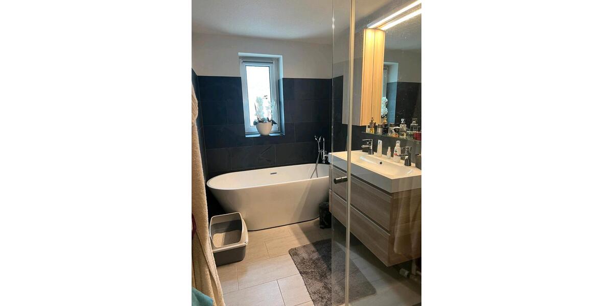 Dachgeschoßwohnung Velten - 3 Zimmer, 77 m&sup2;, 1.500&euro; | Angebot:25350485