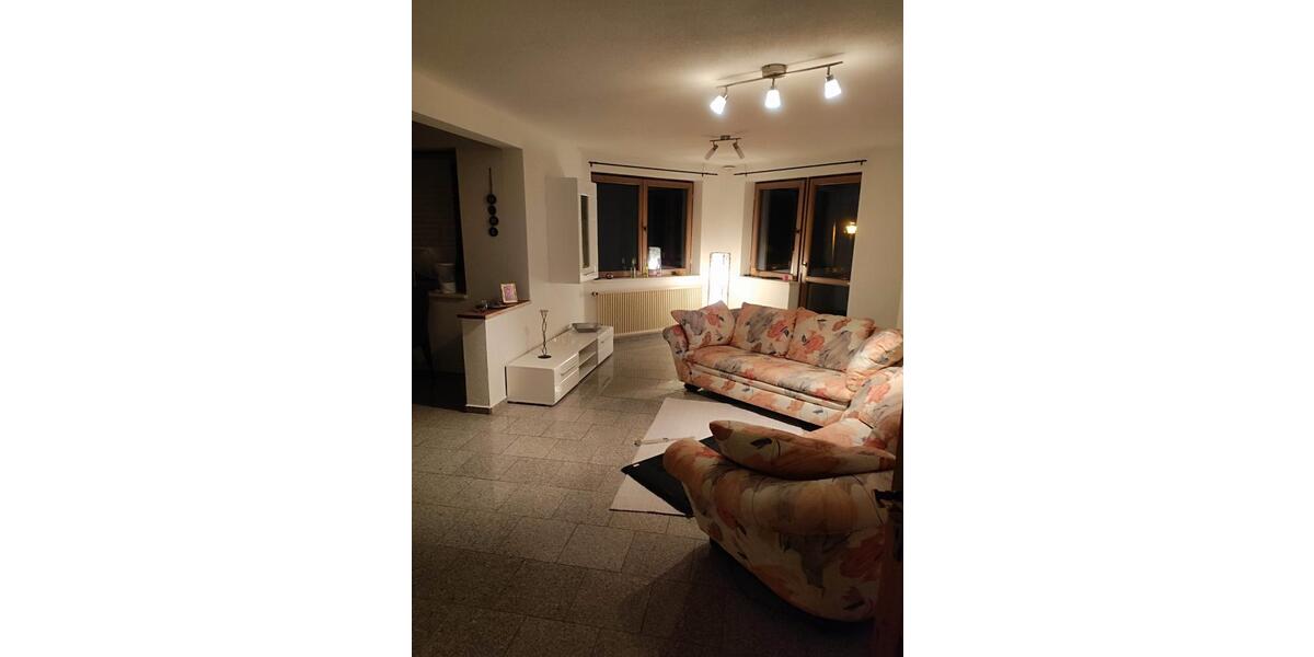 Etagenwohnung Hennef (Sieg) - 1 Zimmer, 45 m&sup2;, 720&euro; | Angebot:26040295