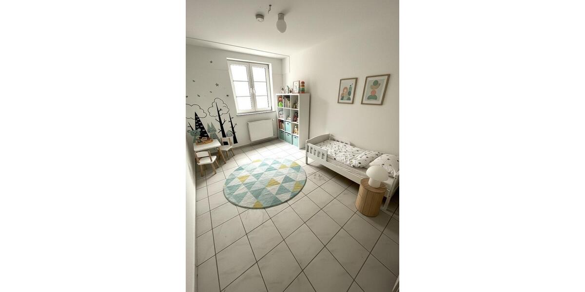 Etagenwohnung Ramstein-Miesenbach Miesenbach - 4 Zimmer, 114 m&sup2;, 1.200&euro; | Angebot:25145116