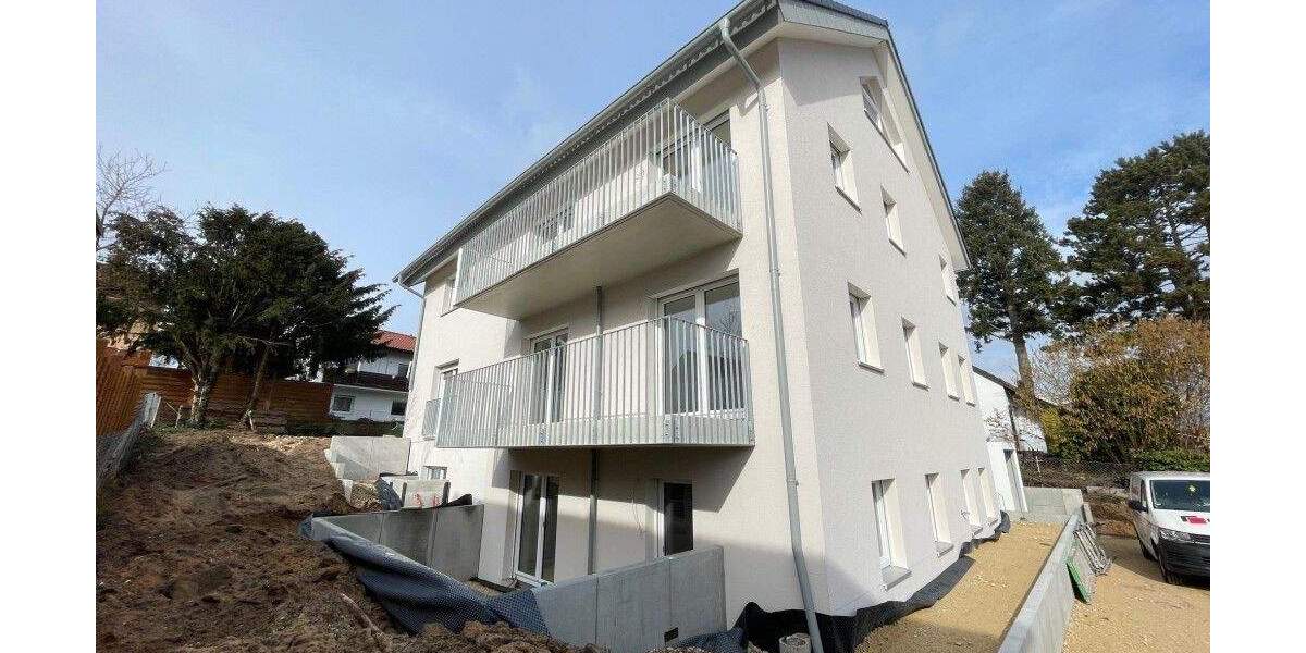 Etagenwohnung Fürth Vach - 3 Zimmer, 108 m&sup2;, 1.480&euro; | Angebot:25699459