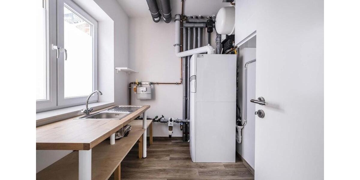 Reihenhaus Pinneberg - 6 Zimmer, 152 m&sup2;, 2.300&euro; | Angebot:23647033