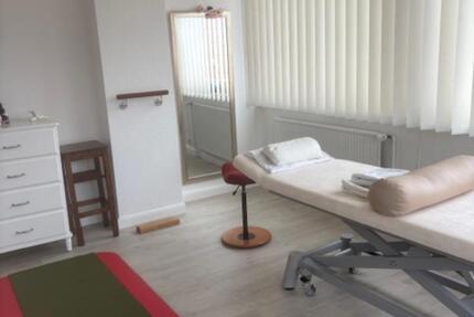 Lichtdurchflutete Praxis- Büroräume in Lüneburger Innenstadt zimmer