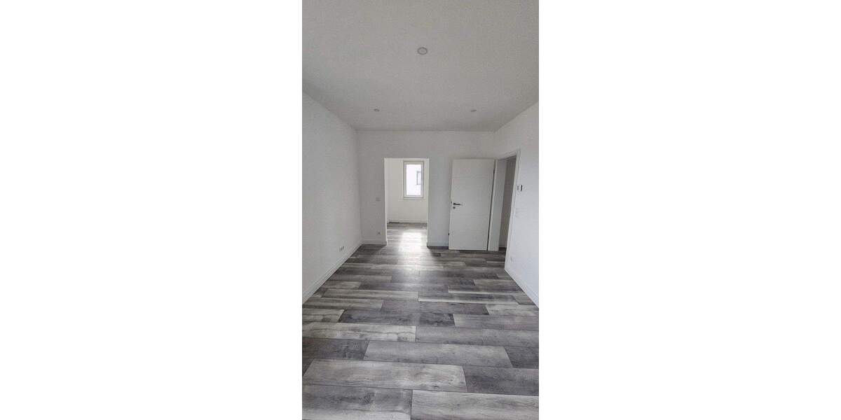 Mehrfamilienhaus, Wohnhaus Zossen Nächst Neuendorf - 4 Zimmer, 138 m&sup2;, 2.055&euro; | Angebot:25746608