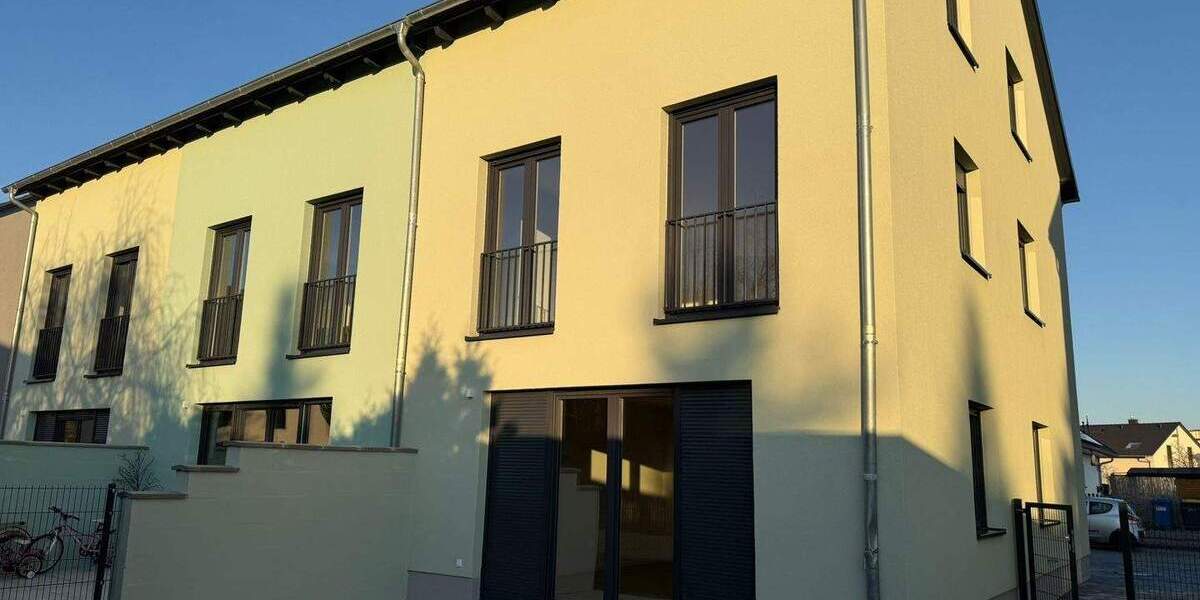 Reihenmittelhaus Kabelsketal Großkugel - 6 Zimmer, 170 m&sup2;, 1.775&euro; | Angebot:25673748