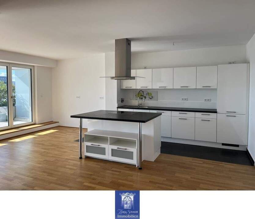 Ihr neuer Lieblingsplatz! Großer Balkon, zwei Bäder, Sauna, EBK, Fußbodenheizung! 4 zimmer