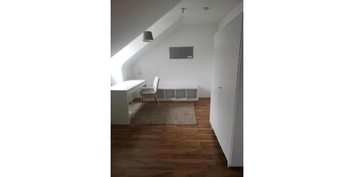 Wohnen auf Zeit Würzburg Heuchelhof - 1 Zimmer, 18 m&sup2;, 385&euro; | Angebot:26432577