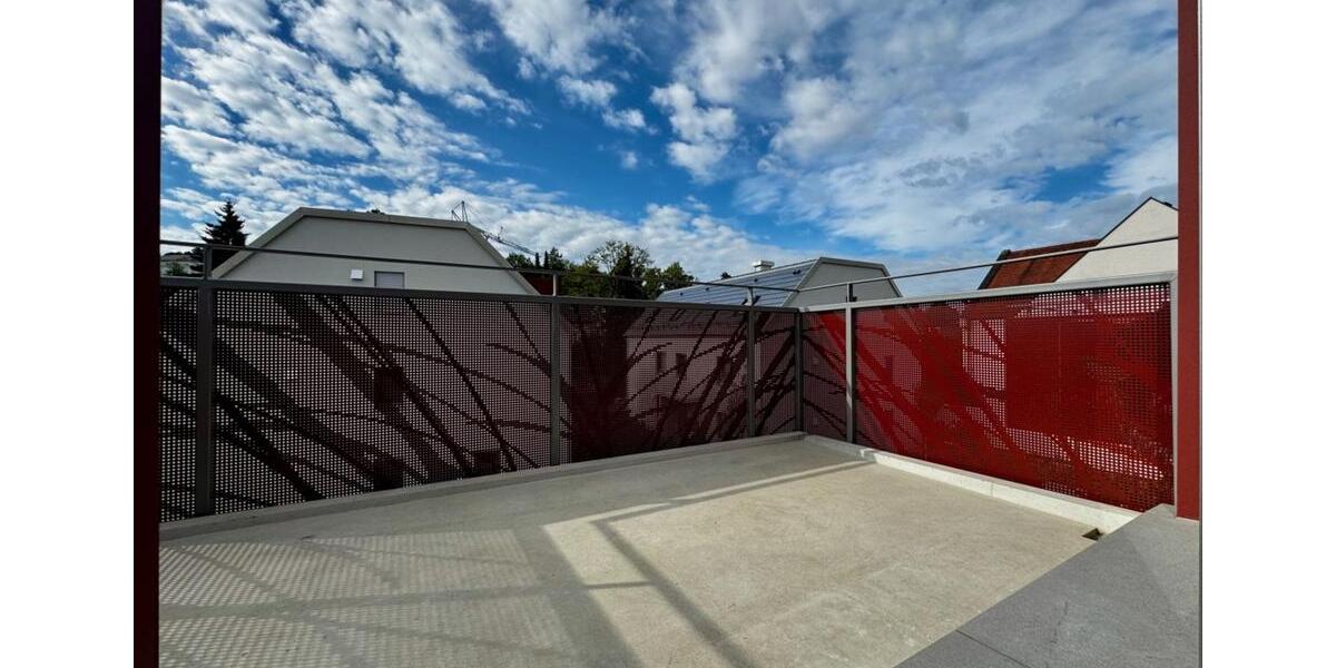 Dachgeschoßwohnung Dachau - 3 Zimmer, 93 m&sup2;, 1.990&euro; | Angebot:26645461