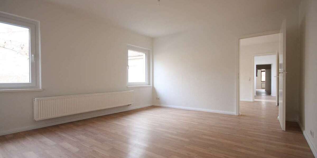 Etagenwohnung Nauen - 4.5 Zimmer, 100 m&sup2;, 1.395&euro; | Angebot:26857652