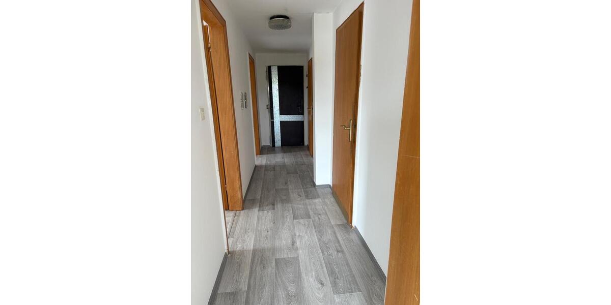 Dachgeschoßwohnung Hessisch Oldendorf - 3 Zimmer, 80 m&sup2;, 800&euro; | Angebot:24378129