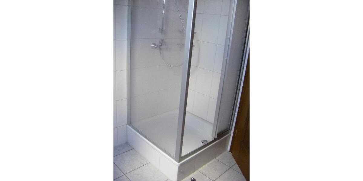 Dachgeschoßwohnung Hengersberg - 2 Zimmer, 620&euro; | Angebot:23570466