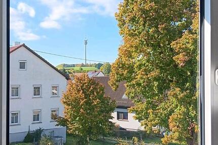 Helle 4,5 Zimmer Wohnung mit Balkon in Geislingen-Aufhausen 4 zimmer