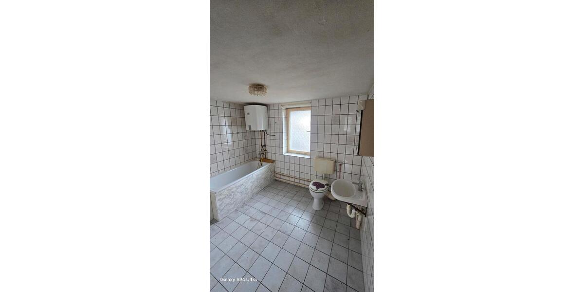 Etagenwohnung Ellrich - 2 Zimmer, 80 m&sup2;, 450&euro; | Angebot:26246666