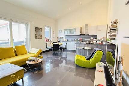 Wohnung Jockgrim - 2 Zimmer, 73 m&sup2;, 1.150&euro; | Angebot:25053420