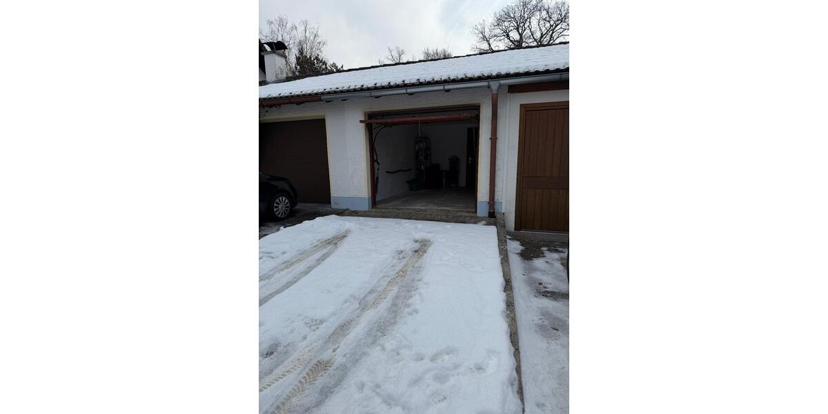 Etagenwohnung Huglfing - 1 Zimmer, 14 m&sup2;, 100&euro; | Angebot:24646042