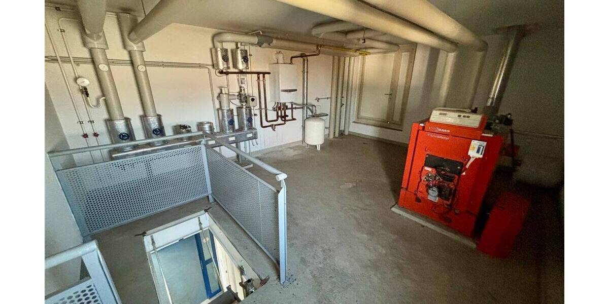 Gewerbeobjekt Schkeuditz Dölzig - 1 Zimmer, 471 m&sup2;, 2.800&euro; | Angebot:26616775