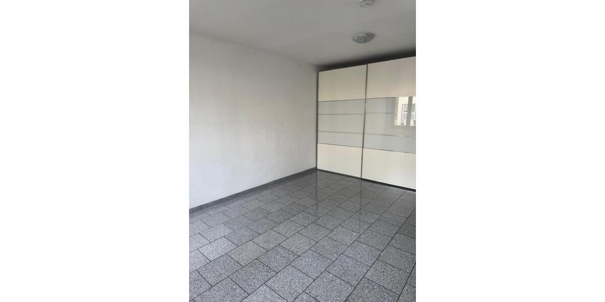 Etagenwohnung Wiesbaden Südost - 3 Zimmer, 87 m&sup2;, 1.650&euro; | Angebot:26495103