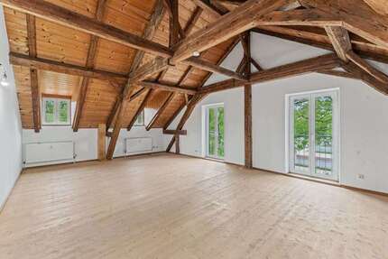 Wohnung Dorfen - 3 Zimmer, 124 m&sup2;, 1.100&euro; | Angebot:26939444