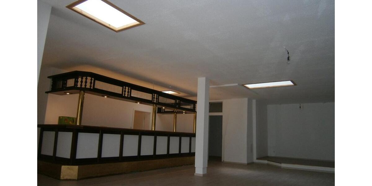 Erdgeschoßwohnung Neumarkt-Sankt Veit Sankt Veit - 4 Zimmer, 150 m&sup2;, 1.150&euro; | Angebot:25904041