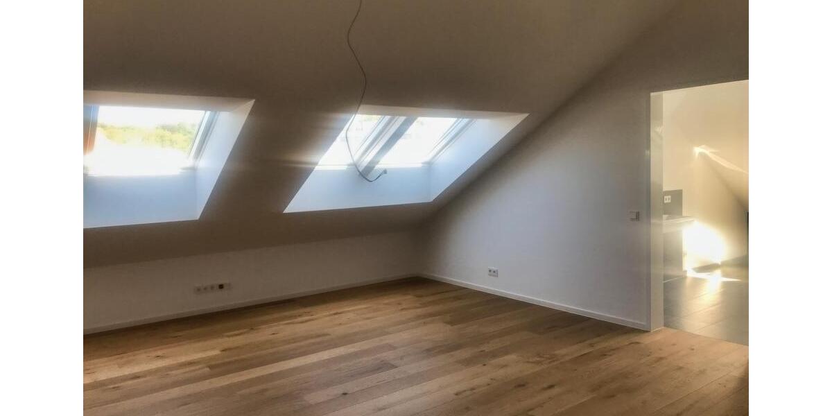 Dachgeschoßwohnung Biberach an der Riß - 3.5 Zimmer, 146 m&sup2;, 1.880&euro; | Angebot:26589353