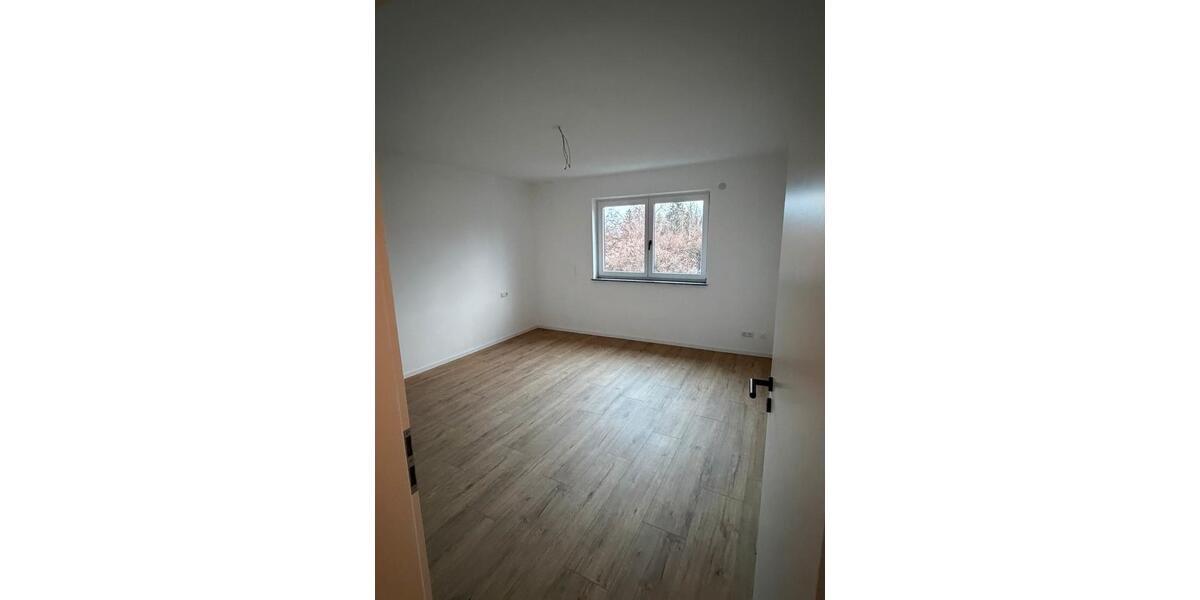 Etagenwohnung Memmingen - 4 Zimmer, 100 m&sup2;, 1.950&euro; | Angebot:24841808