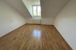Dachgeschoßwohnung Bad Lobenstein - 3 Zimmer, 68 m&sup2;, 374&euro; | Angebot:26439295