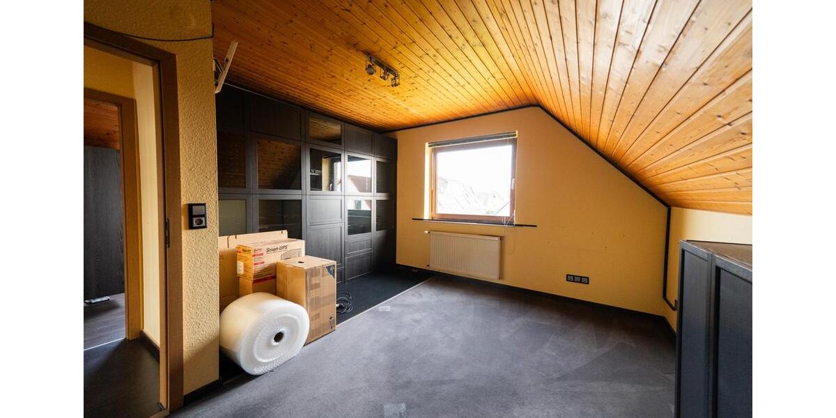 Dachgeschoßwohnung Herford - 2 Zimmer, 56 m&sup2;, 650&euro; | Angebot:25303039