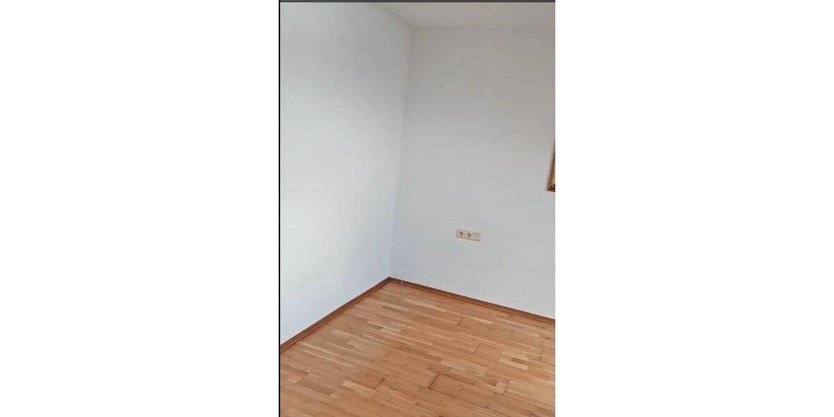 Maisonettenwohnung Wallerfangen - 4 Zimmer, 120 m&sup2;, 790&euro; | Angebot:26068252