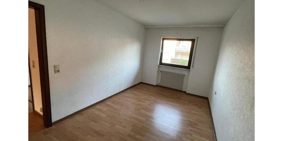 Etagenwohnung Pirmasens Niedersimten - 2 Zimmer, 62 m&sup2;, 520&euro; | Angebot:26558121