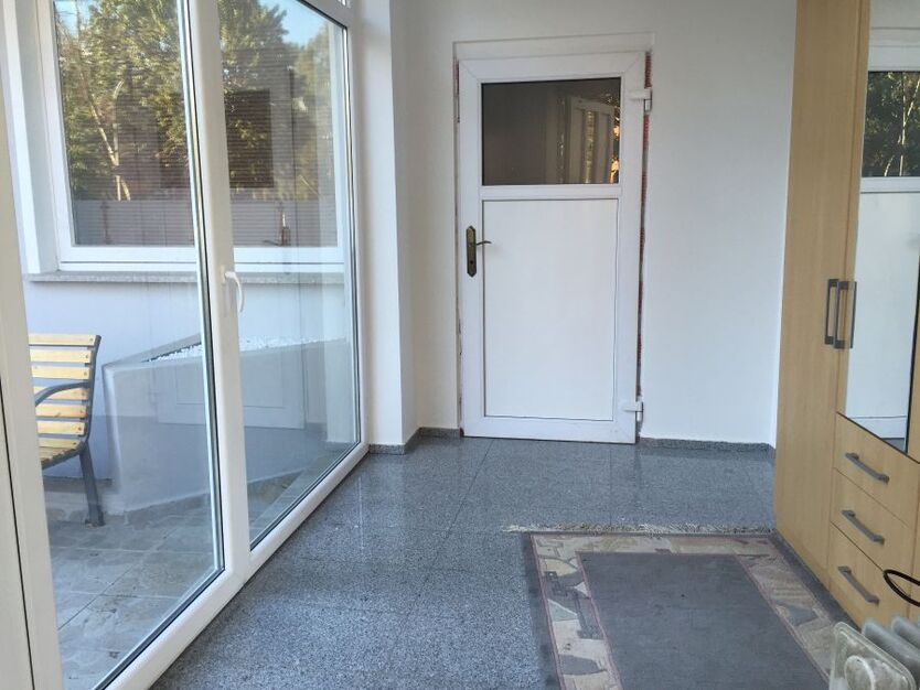 3 Zimmer helles Wohnung in der näher von Altstadt Spandau, 50 qm Terasse, Gäste WC 3 zimmer