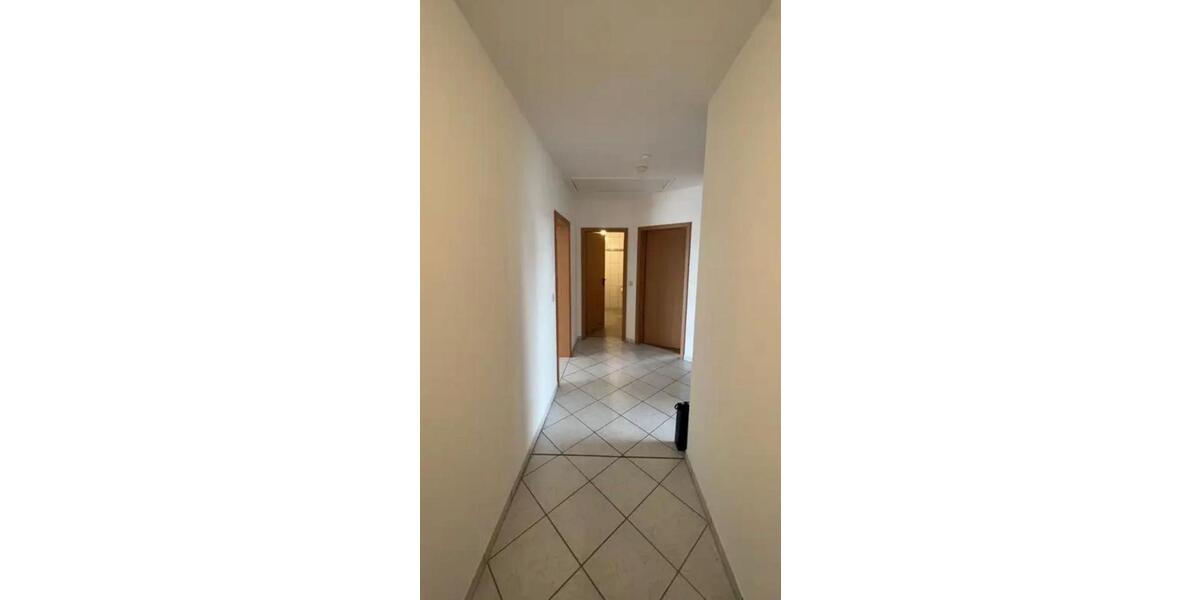 Dachgeschoßwohnung Höxter - 3 Zimmer, 73 m&sup2;, 650&euro; | Angebot:26618910