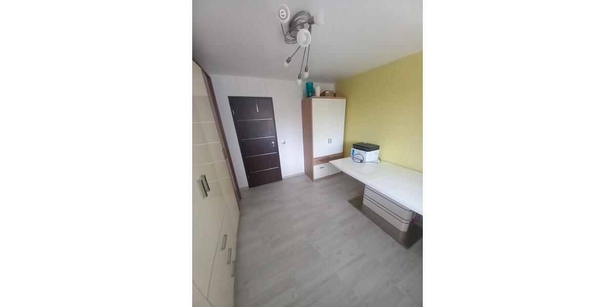 Etagenwohnung Stuttgart Vaihingen - 3 Zimmer, 79 m&sup2;, 1.220&euro; | Angebot:26386355