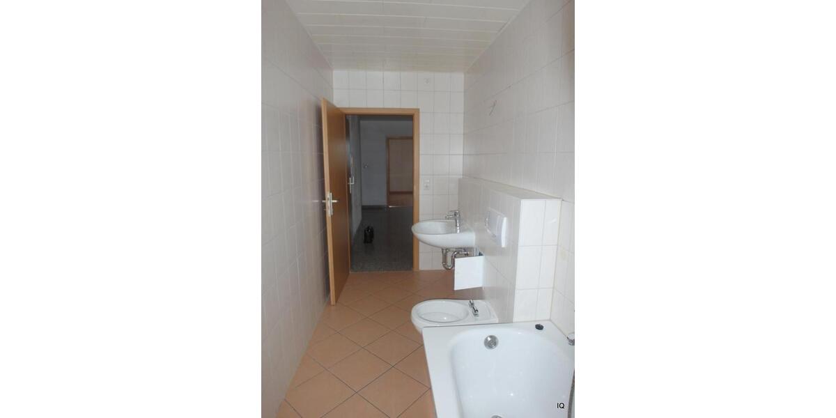 Erdgeschoßwohnung Königsbrück - 3 Zimmer, 77 m&sup2;, 719&euro; | Angebot:25958966