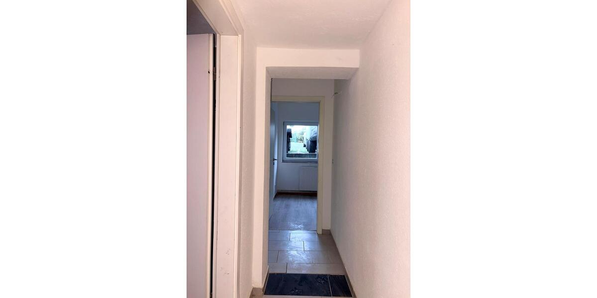 Etagenwohnung Rosdorf - 4 Zimmer, 95 m&sup2;, 1.000&euro; | Angebot:23599860