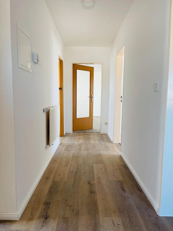Helle 3-Zimmer-Wohnung – frisch renoviert, zentrale Lage zimmer