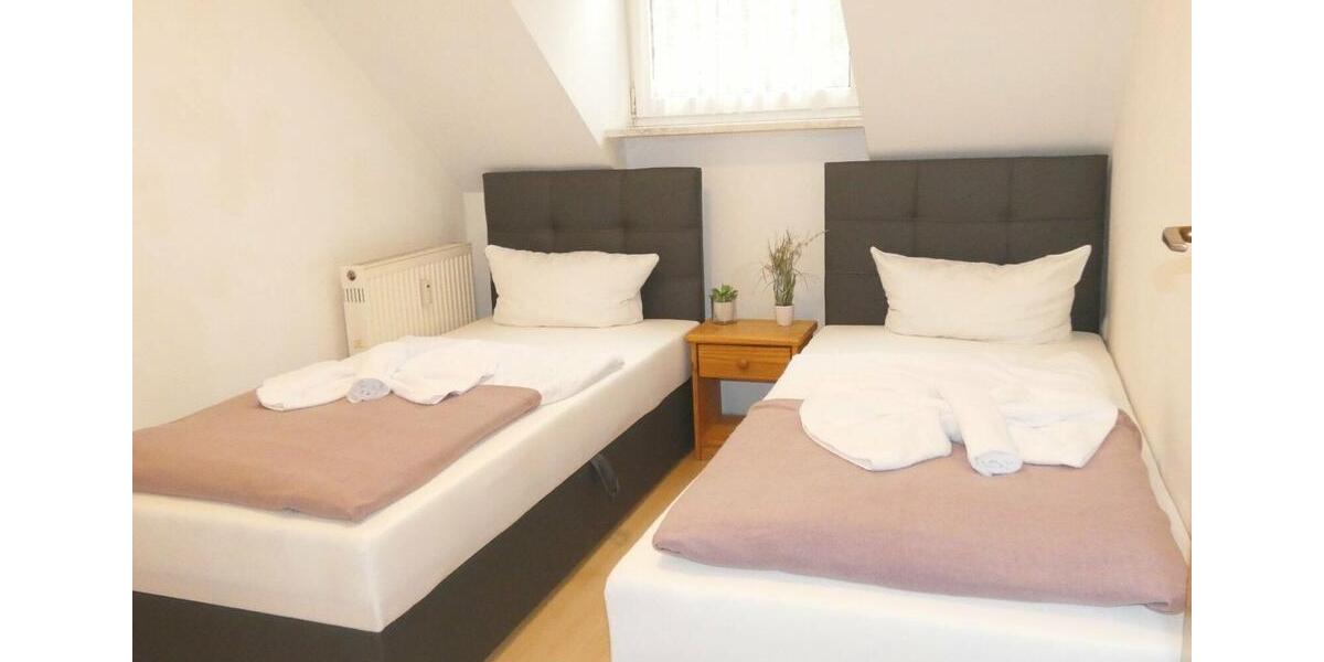 Wohnen auf Zeit Wackersdorf - 3 Zimmer, 69 m&sup2;, 68&euro; | Angebot:9920053