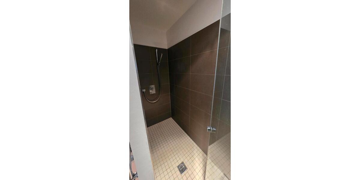 Etagenwohnung Sankt Augustin - 3 Zimmer, 110 m&sup2;, 2.990&euro; | Angebot:26399892