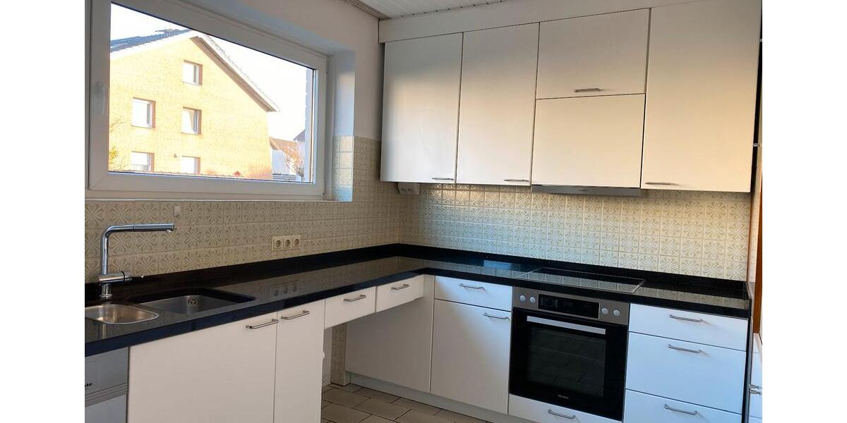 Einfamilienhaus Paderborn Elsen - 6 Zimmer, 250 m&sup2;, 2.000&euro; | Angebot:24515527
