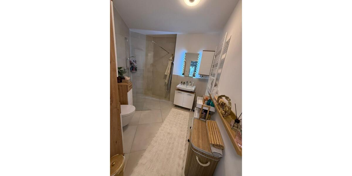 Etagenwohnung Schönefeld - 2 Zimmer, 56 m&sup2;, 1.299&euro; | Angebot:26042889