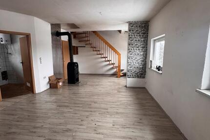 Wohnung Redwitz an der Rodach - 3 Zimmer, 80 m&sup2;, 650&euro; | Angebot:25053266