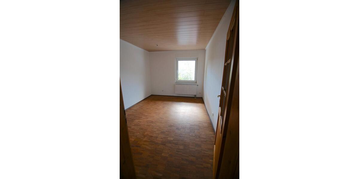 Etagenwohnung Hilchenbach - 5 Zimmer, 95 m&sup2;, 830&euro; | Angebot:26408153