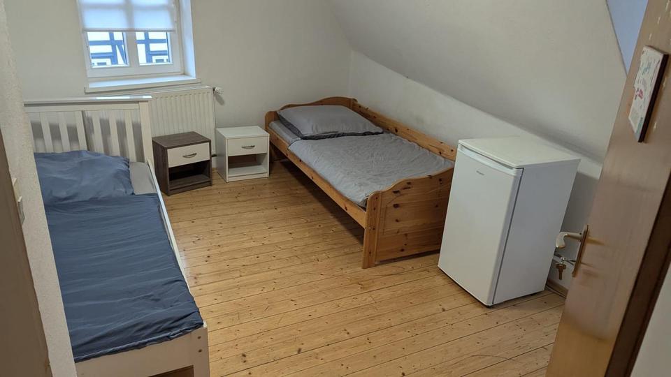 Reihenhaus Rosdorf - 7 Zimmer, 180 m&sup2;, 1.800&euro; | Angebot:25960684