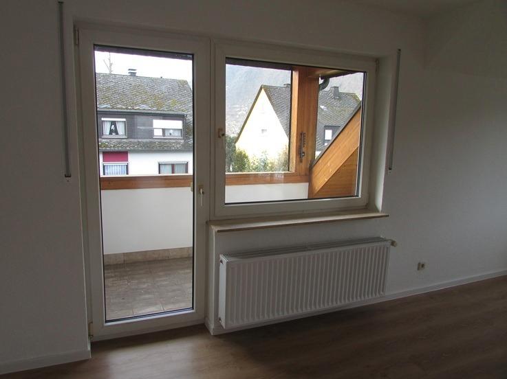Etagenwohnung Dieblich - 3 Zimmer, 103 m&sup2;, 800&euro; | Angebot:24753093