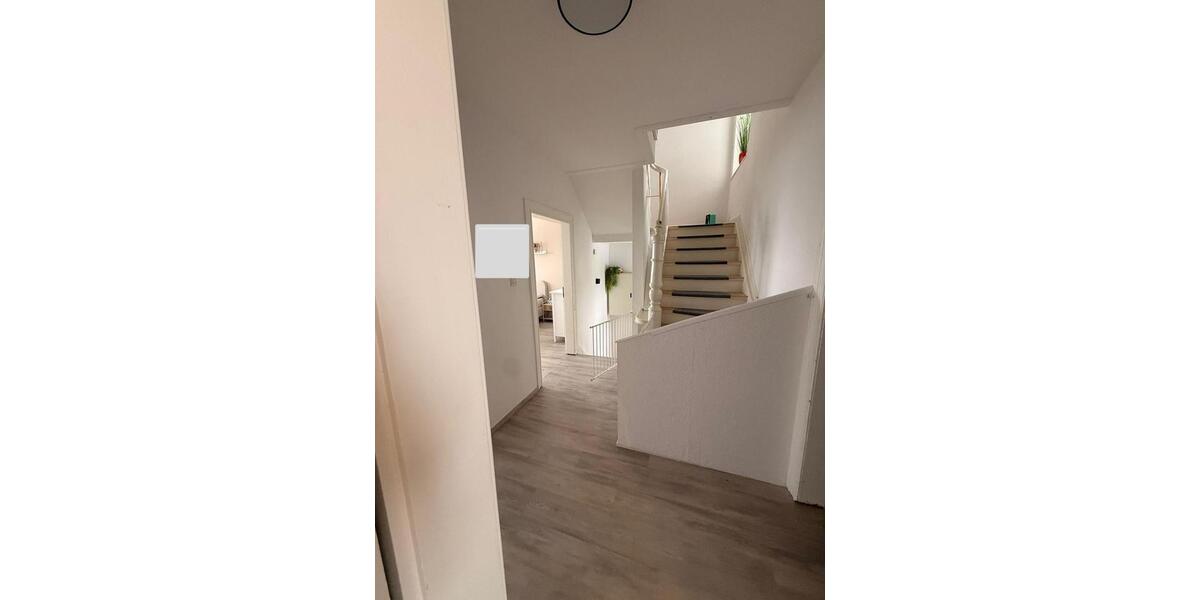 Reihenhaus Einbeck - 7 Zimmer, 150 m&sup2;, 1.190&euro; | Angebot:26531328