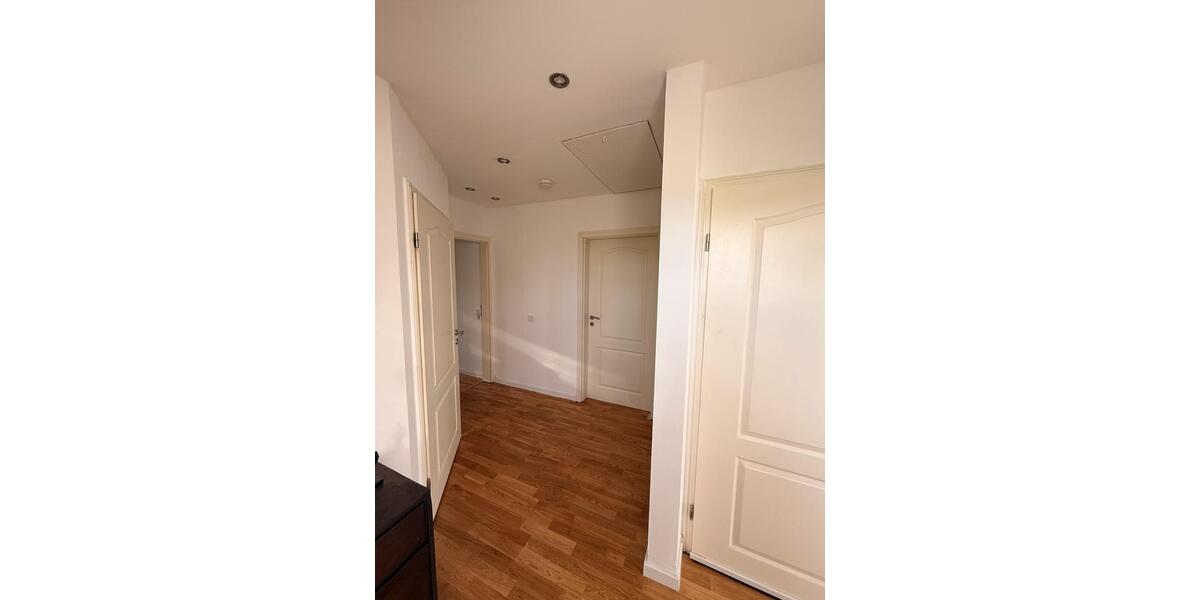 Dachgeschoßwohnung Cadolzburg - 3 Zimmer, 94 m&sup2;, 1.175&euro; | Angebot:26042536