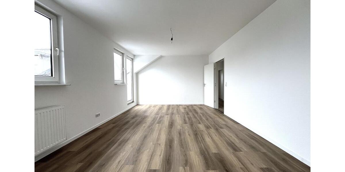 Dachgeschoßwohnung Oyten - 3 Zimmer, 74 m&sup2;, 670&euro; | Angebot:24766191