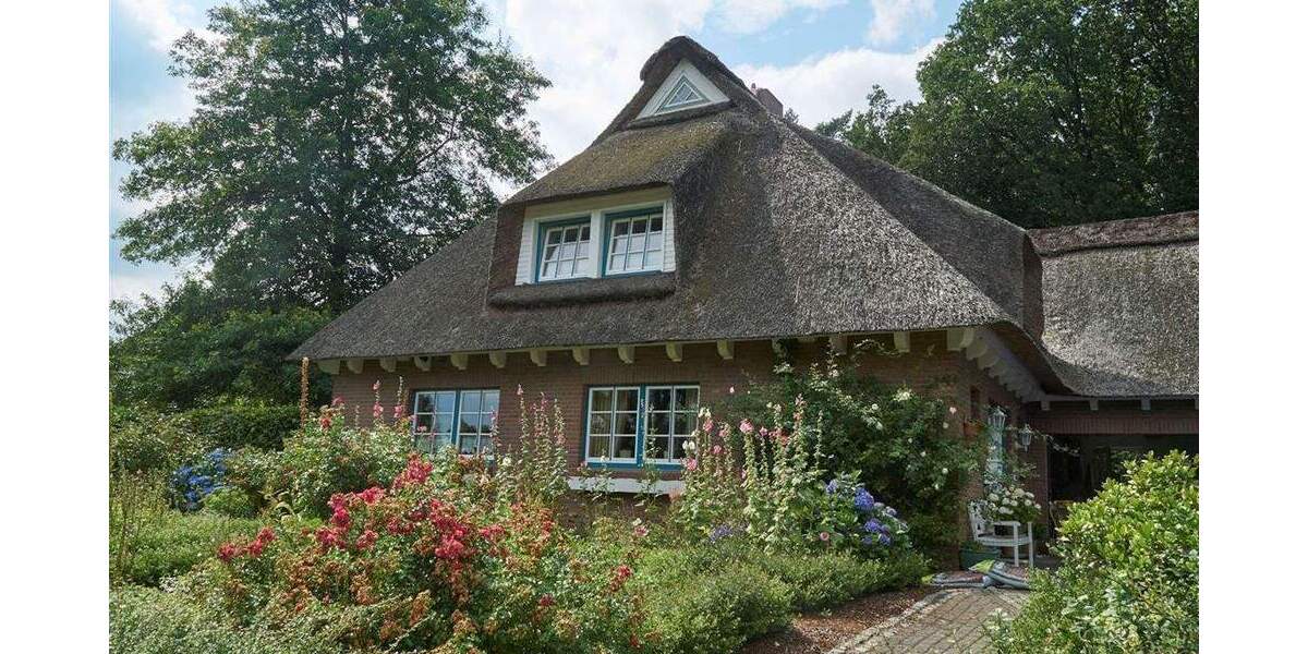 Traumhaus unter Reet! Repräsentatives Wohnhaus in Top Lage der Wingst zu vermieten. 6 zimmer