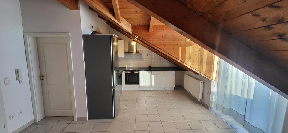 Dachgeschoßwohnung Dorfen - 2.5 Zimmer, 47 m&sup2;, 720&euro; | Angebot:24754006