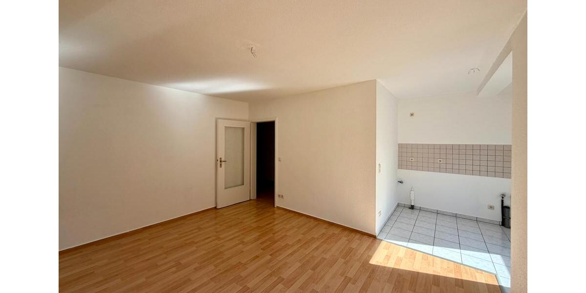 Erdgeschoßwohnung Weißenfels - 2 Zimmer, 50 m&sup2;, 350&euro; | Angebot:25364624
