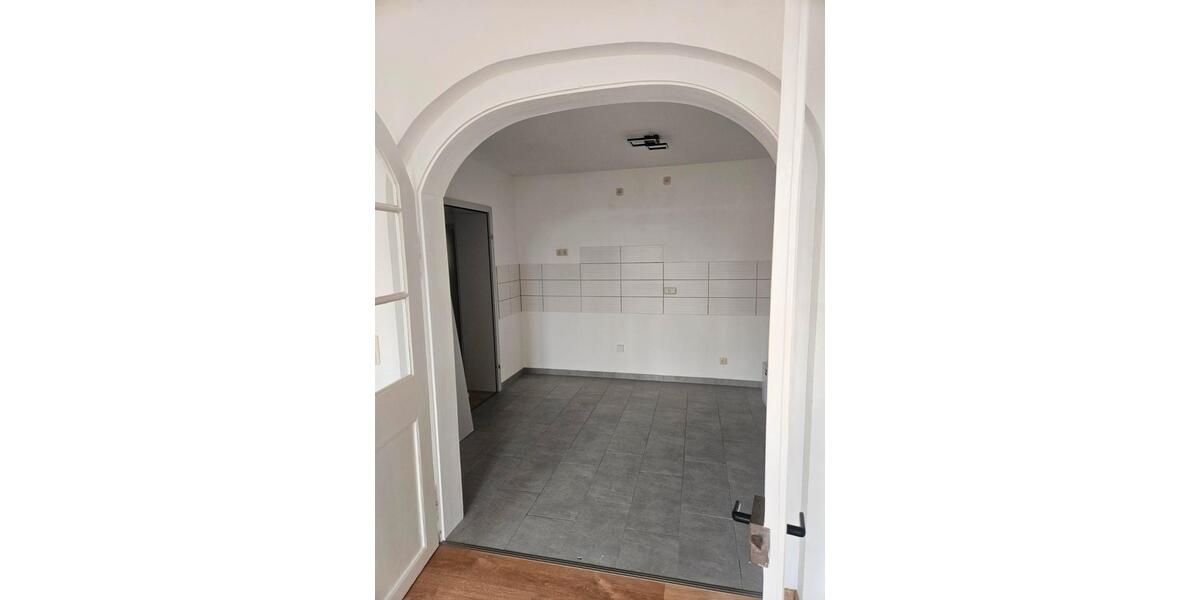 Etagenwohnung Bad Frankenhausen/Kyffhäuser Kyffhäuser - 3 Zimmer, 84 m&sup2;, 680&euro; | Angebot:25053844