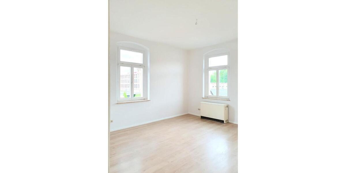 Etagenwohnung Flöha - 5 Zimmer, 143 m&sup2;, 840&euro; | Angebot:25810324